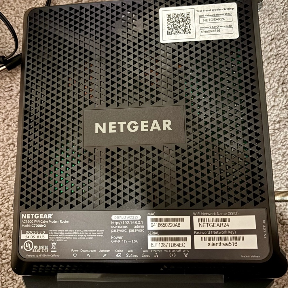 NETGEAR Black NightHawk Modem Router Combo - Picture 10 of 13